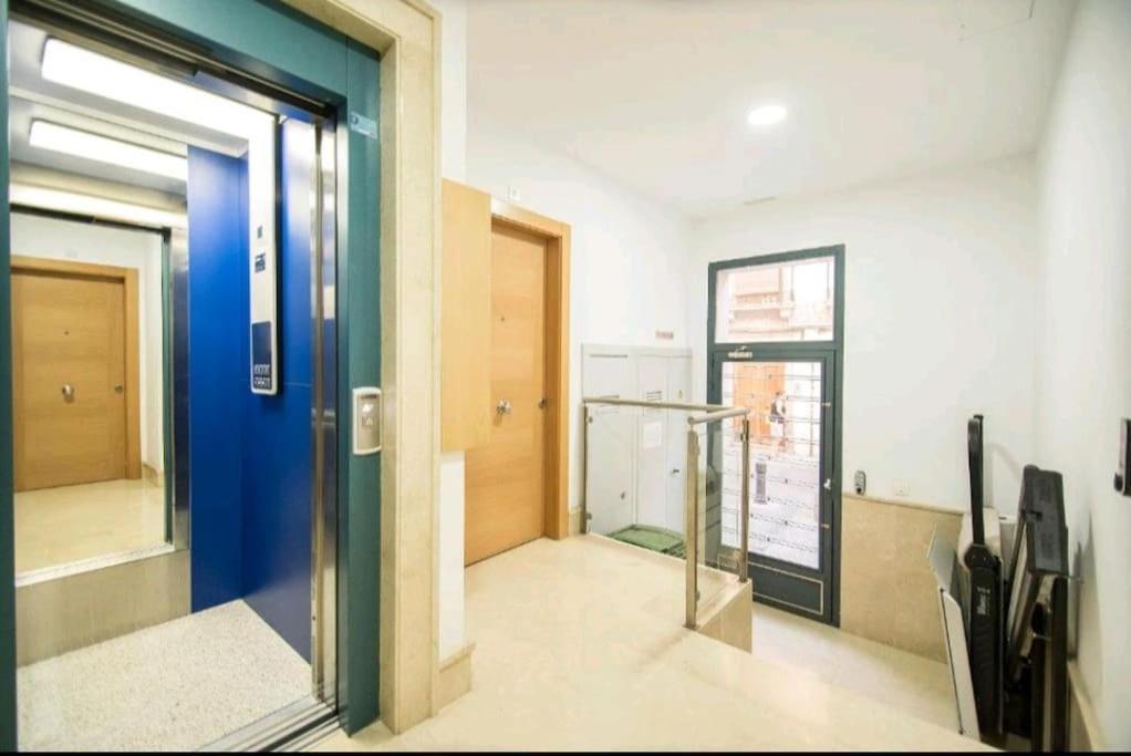 Apartamento Gran Via Granada Dış mekan fotoğraf